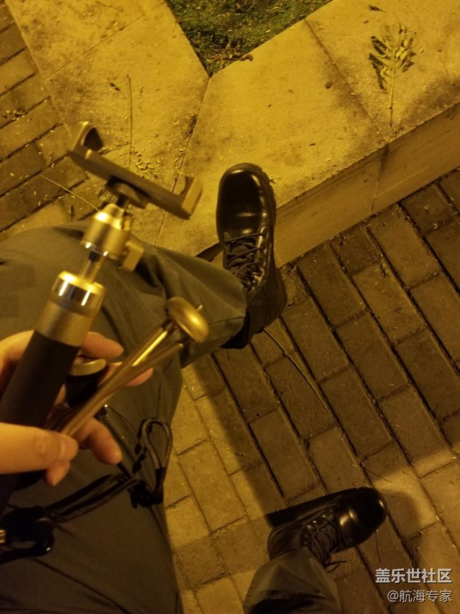 帶著小型支架&amp;note8之奔流不息的車流，光與影