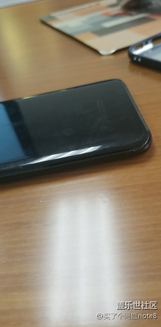 這是維修工程師給裝的后蓋