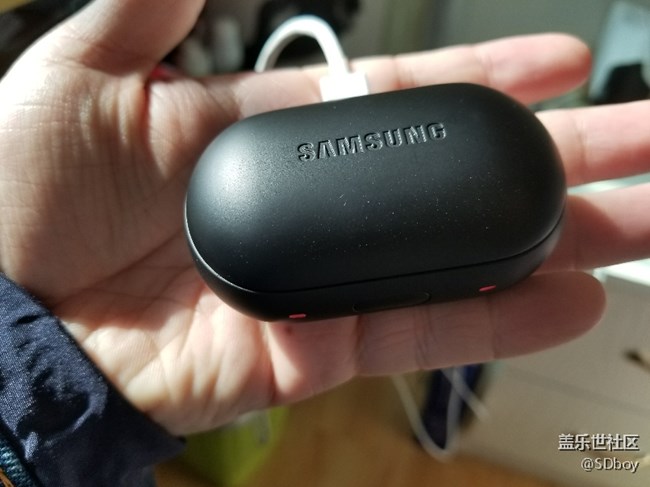 下午剛到的2018版gear iconX，支持bixby