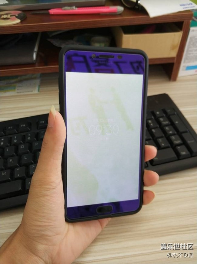 三星c9屏幕問題，11-20號至今息屏提醒突然屏幕閃屏變色