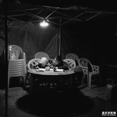 “拍才知道”+平凡的人（黑白篇）