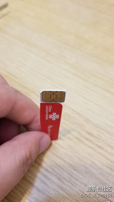 小技巧輕松取出s7edge斷在里面的卡托