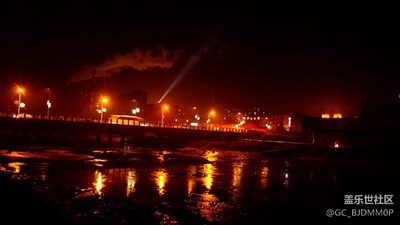 夜幕下的大沙河