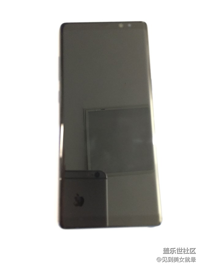 Note8入手3個(gè)月至今沒(méi)貼膜，都來(lái)看看屏幕有沒(méi)劃痕