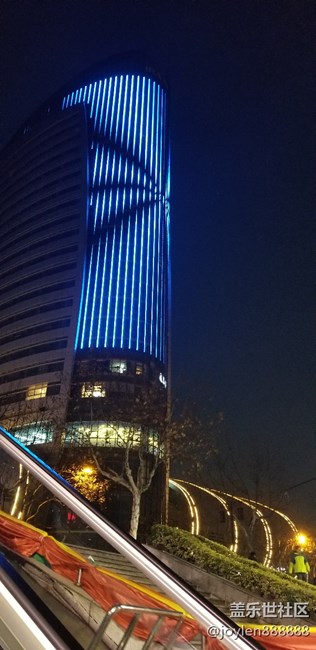 Note  8雙攝鏡頭的實(shí)時(shí)虛化加上夜視儀就是強(qiáng)
