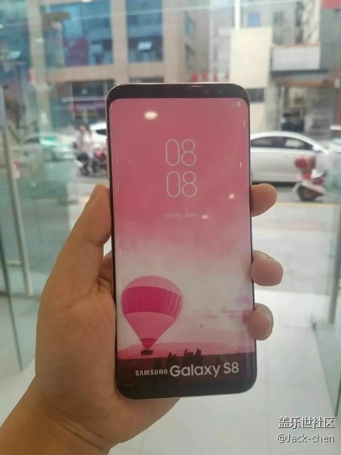 誰(shuí)有這張壁紙的原圖？