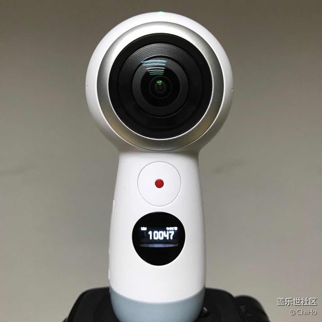 S8 with Gear360