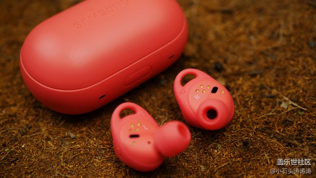 新健身時(shí)尚體驗(yàn) Gear IconX 2018 上手圖賞