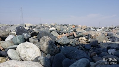 撿石頭