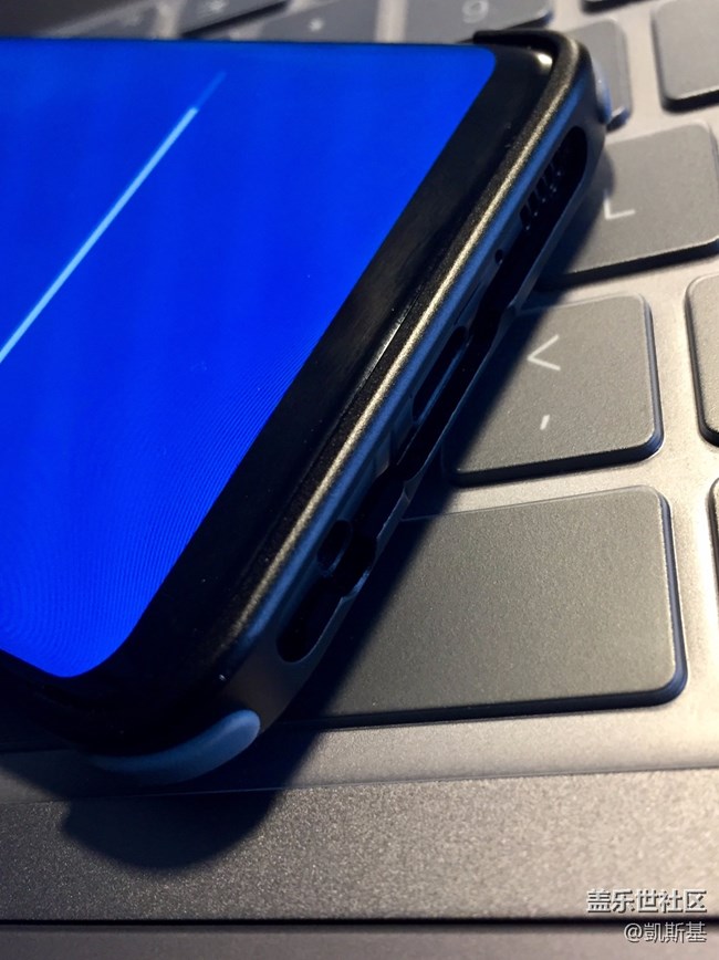 慶祝升級(jí)8.0，分享一個(gè)手機(jī)框