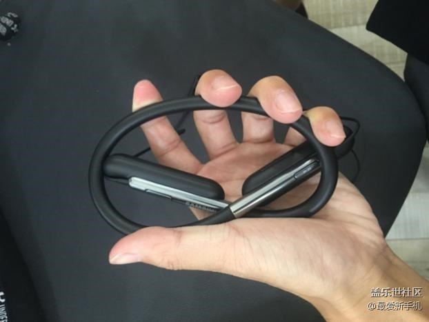 特工版小巧而無敵的三星IconX 2018耳機