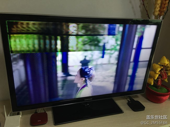 電視機(jī)屏幕局部變色了，大神們幫忙看看什么問(wèn)題