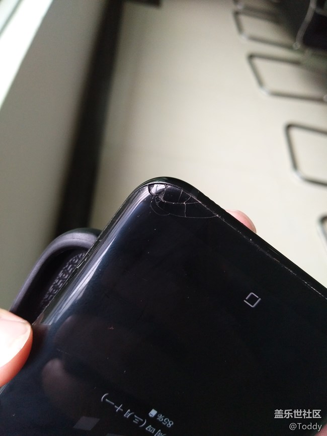 手機(jī)爆屏了還能防水嗎？