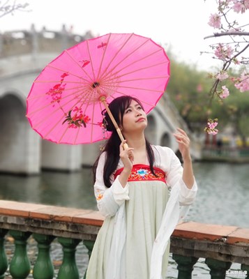 【中國(guó)最美瞬間】美女