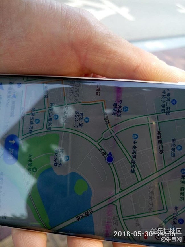 請(qǐng)幫忙看下這種情況是燒屏么