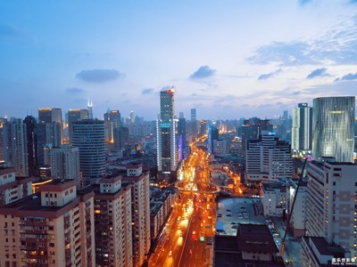 站得高，看得遠(yuǎn)