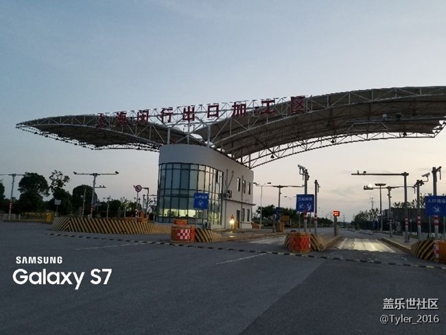 是8.0相機(jī)不行？還是我拍照姿勢(shì)不對(duì)？