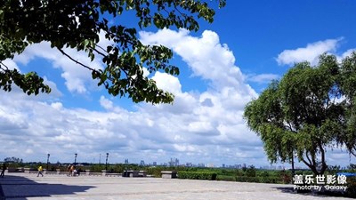 夏日·藍(lán)天·白云