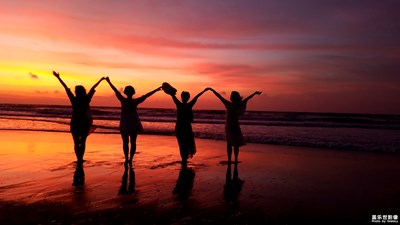 長(zhǎng)灘日出