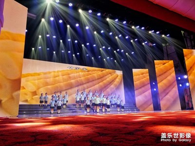 舞臺(tái)瞬間