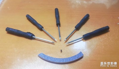 發(fā)現(xiàn)個副業(yè)，維修手機