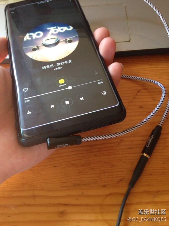 再不擔(dān)心玩游戲耳機(jī)擋手了