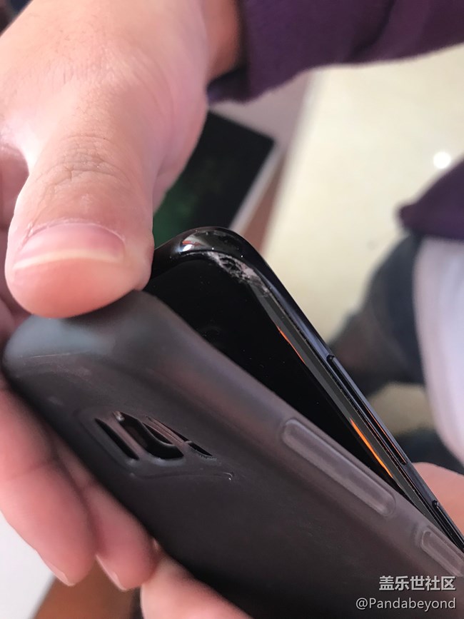 s8后面邊角碎了，影響防水嗎。