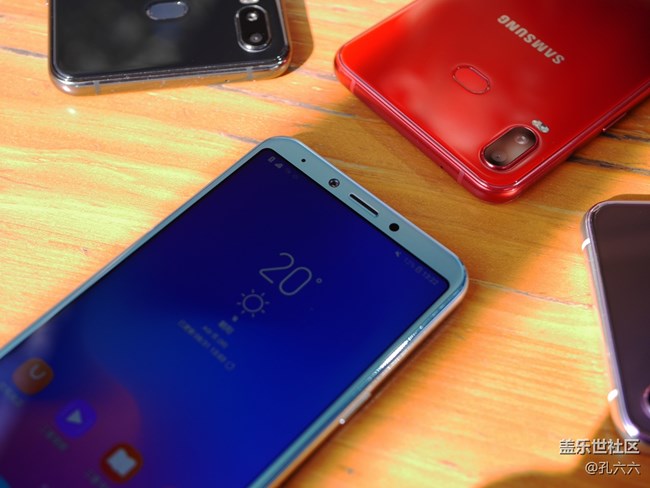 外觀精致手感細膩 三星Galaxy A6s美圖賞