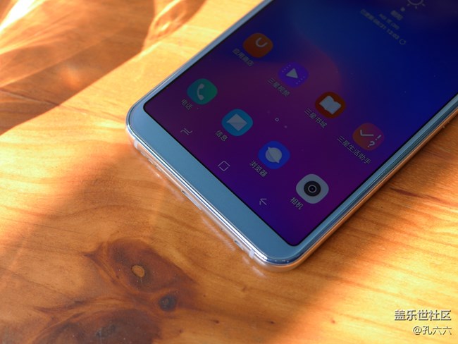 外觀精致手感細膩 三星Galaxy A6s美圖賞