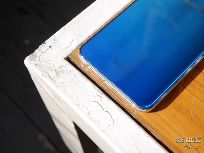 外觀精致手感細膩 三星Galaxy A6s美圖賞