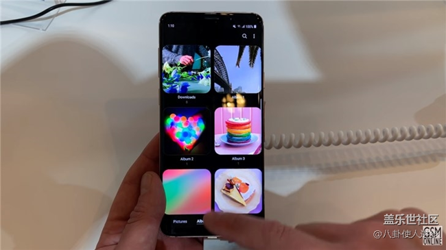 看了三星開發(fā)者大會(huì)的折疊屏手機(jī) 有點(diǎn)小雞凍！