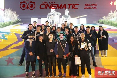 一群快樂的小伙伴