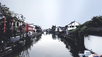 【A9s一機走天下】我們在煙雨長廊看花巷夜色