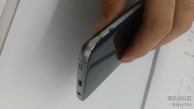 【急】s7edge充電時屏幕右下角跳動閃爍，好怕怕【視頻】