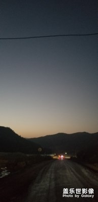 工作閑暇，隨拍