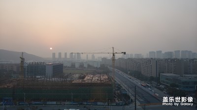 一天不同時(shí)間的霧霾