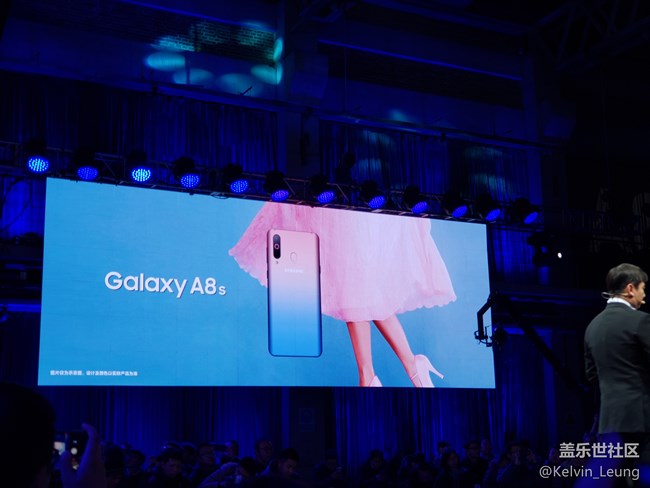 三星A8s，揭開屏幕神秘面紗，Ace王者歸來(lái)。
