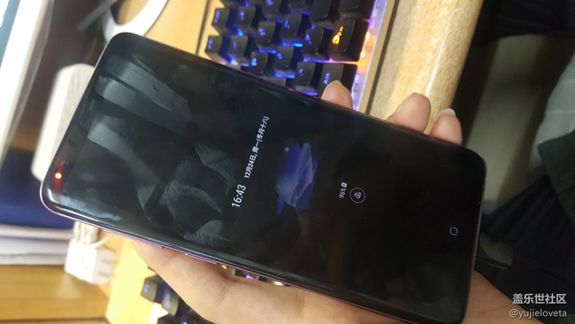 三星S9+手機重啟關(guān)機問題