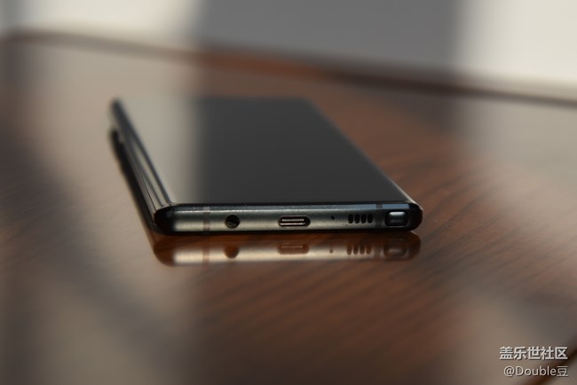 旗艦的最后堅守：三星Galaxy Note9外觀簡析