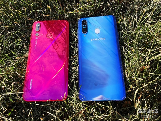 三星A8s與華為Nova4 在開孔之巔誰更勝一籌？(外觀篇)