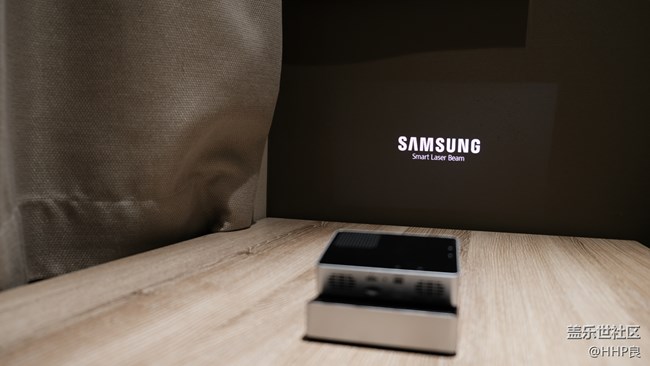 三星智能激光投影儀快速上手