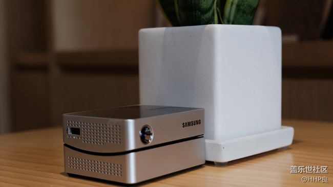 三星智能激光投影儀快速上手