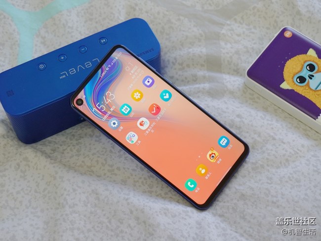 美輪美奐 原來(lái)你是這樣的漸變色Galaxy A8s