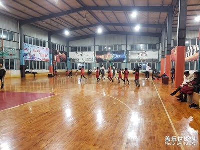 【2019嗨翻新年】+籃球館過(guò)年