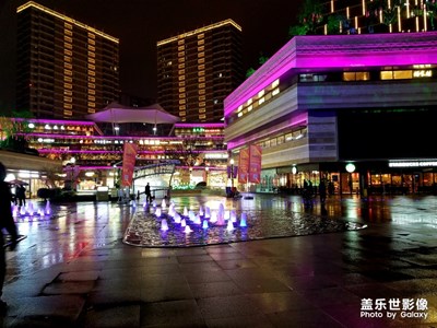 寶龍廣場(chǎng)