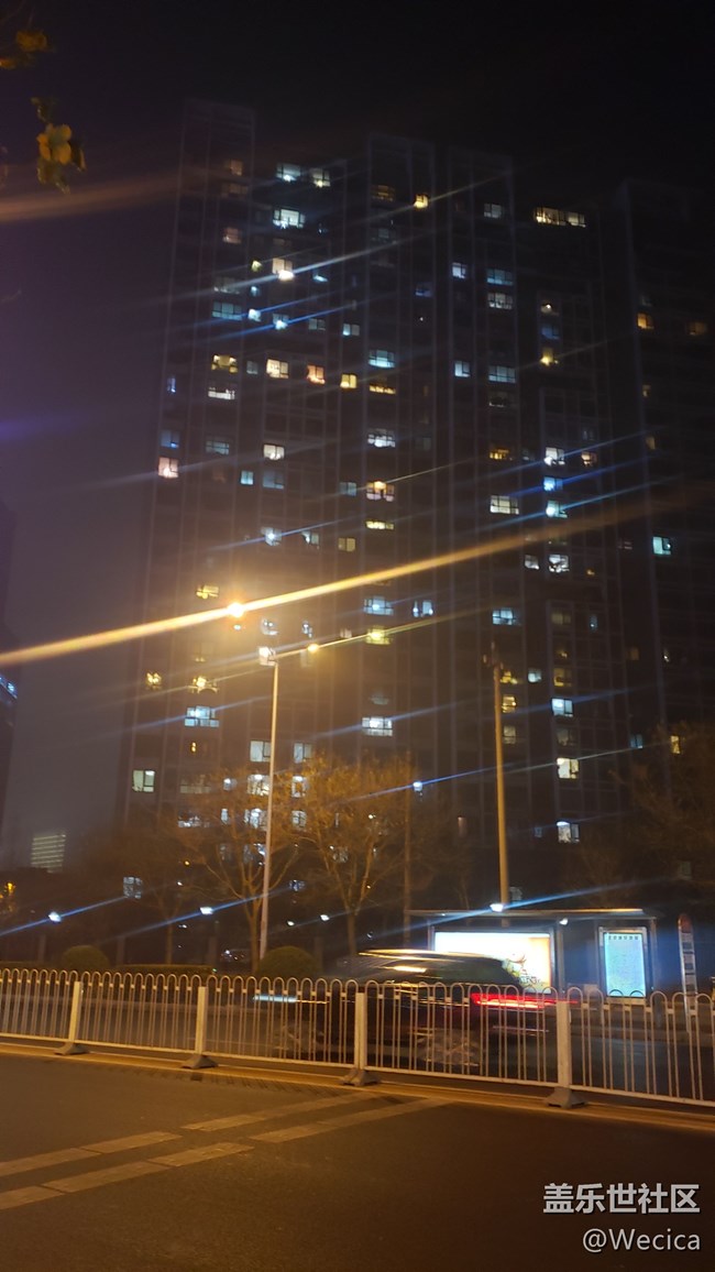 升級(jí)9.0,相機(jī)燈光都變斜道道了！有類(lèi)似情況嗎？