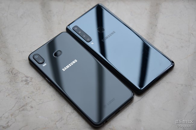 極致四攝VS性價(jià)比：三星A9s與A6s外觀對(duì)比賞析