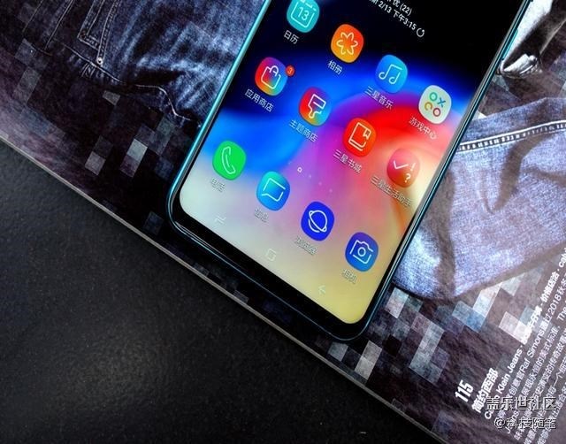 前沿科技的先行者，三星Galaxy A8s體驗(yàn)評(píng)測(cè)