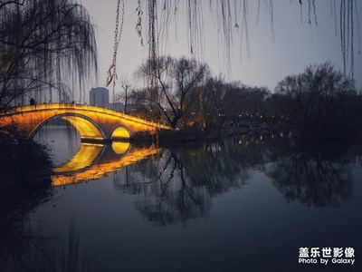 華燈初上 游明湖《Ⅰ》