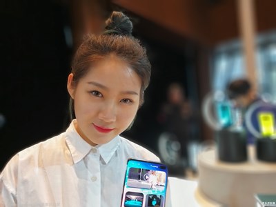 【三星GalaaxyS10發(fā)布會(huì)現(xiàn)場(chǎng)】 產(chǎn)品展示區(qū)實(shí)錄